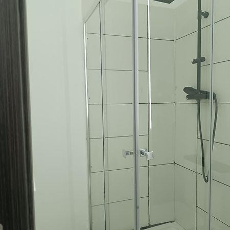 Appartement Family Delux Center à Madrid Extérieur photo