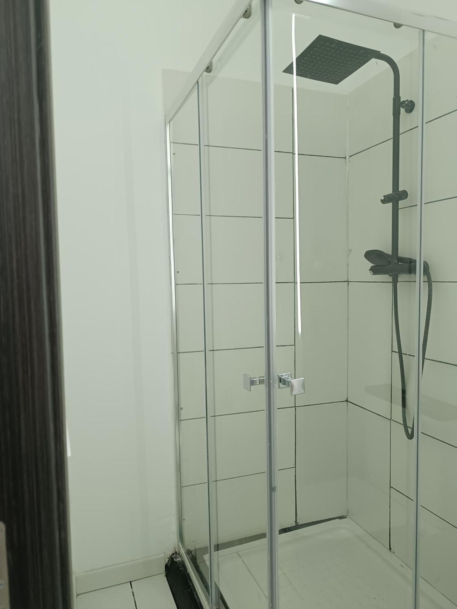 Appartement Family Delux Center à Madrid Extérieur photo